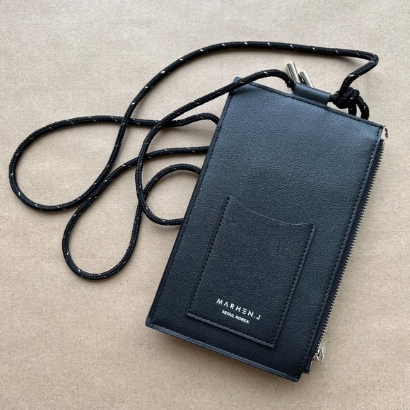 Like New Marhen J. Black Crossbody Bag - Picture 3 of 4